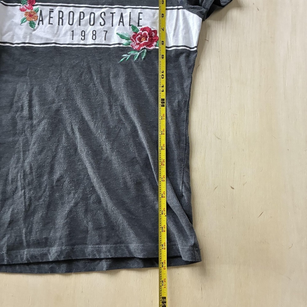 Y2K Aeropostale Shirt Womens Small Gray Floral Embroidered 1987 Tee T-Shirt - Picture 5 of 7